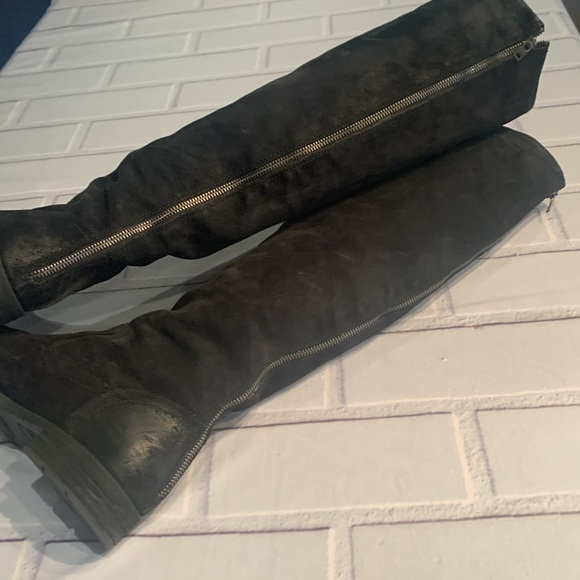 BORN Black Women's Boots - Picture 4 of 11